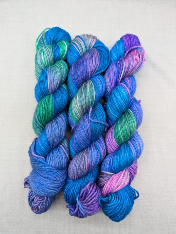 Blue-faced Leicester/Silk DK: Peacock - Image 4