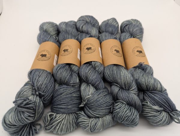 Blue-faced Leicester/Silk DK: Twilight - Image 4